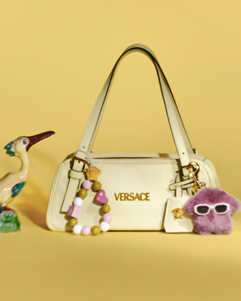 دليلك لأزياء موسم الأعياد من Versace